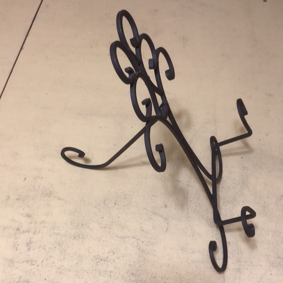 Vintage Brown Wrought Iron Plate or Recipe Book Holder 10x10x16” - Picture 2 of 4